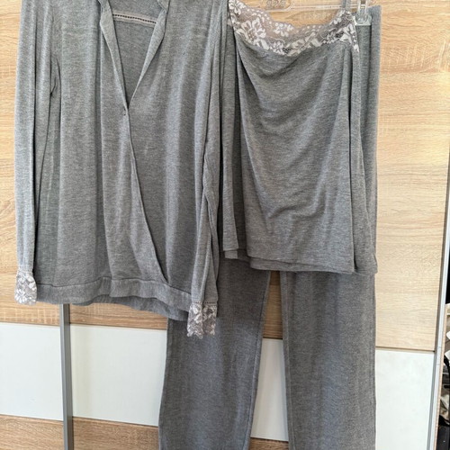 Intimissimi home wear set of three like new, grey