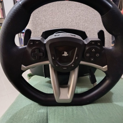 RWA Hori racing wheel compatible with PS5, PS4, PC