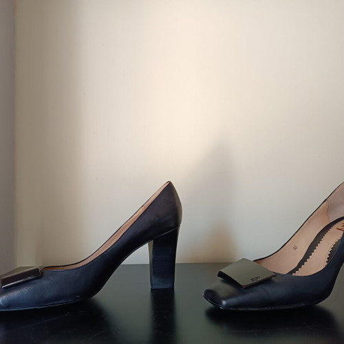 Blay black leather pumps size 40 like new
