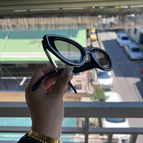 Y2K Cat Eye Sunglasses Black With White Detail Like New