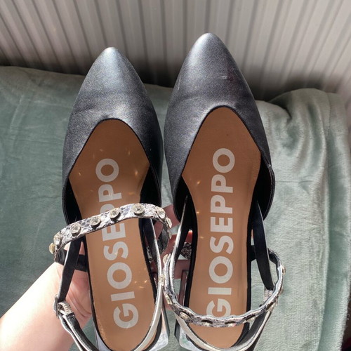 Gioseppo Mules like new, low heel, size 37, black