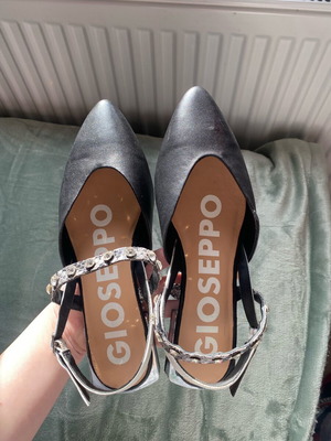 Gioseppo Mules σαν καινούργια, τακουνάκι χαμηλό, μέγεθος 37, μαύρα