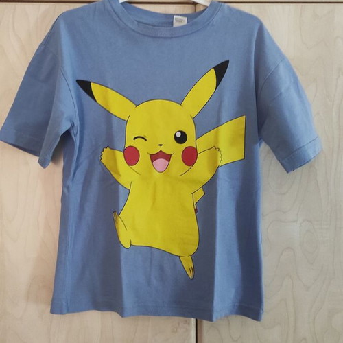 Pokemon H&M T-shirt like new, ages 4-6, blue