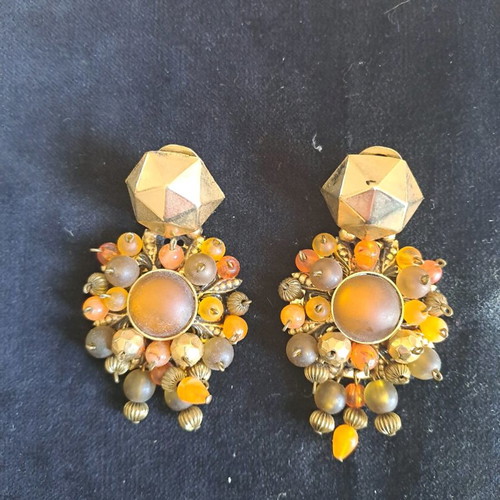 Vintage Italian long earrings with clips and topaz coral beads