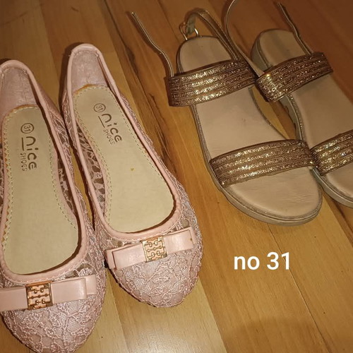 Girls' sandals size 31 like new