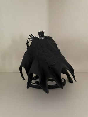 Batman Black & White Dave Johnson Statue like new