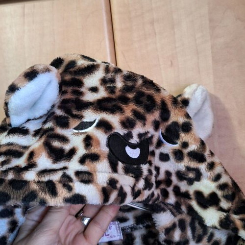 Kids tiger onesie pajamas like new for ages 5-6