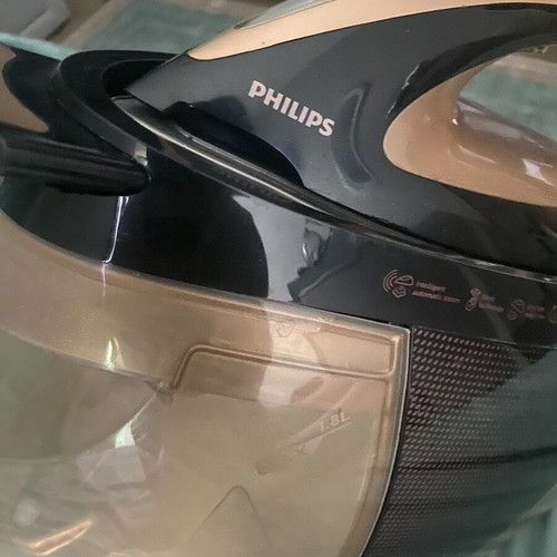 Philips PerfectCare Elite Plus steam iron system 8bar used with tank