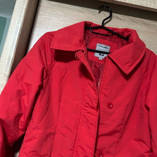 Jacket like new, red, size M with lining and zipper