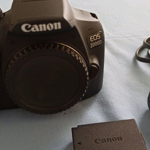 Canon EOS 2000D body like new
