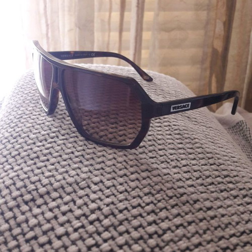 Versace sunglasses used, like new, excellent lenses
