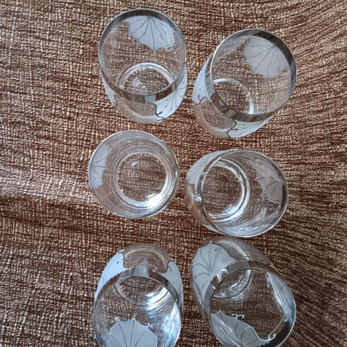 Set of 6 glasses like new
