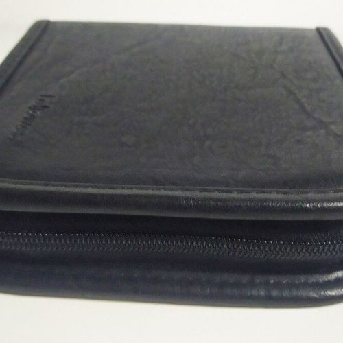 Fellowes portable CD case like new, capacity 24