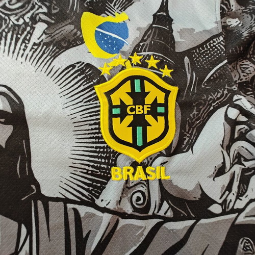 Brazil jersey Jesus size small like new
