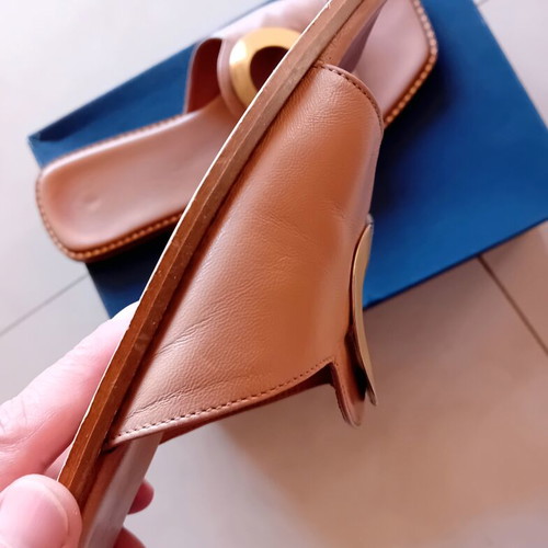 Leather women's sandals like new, size 41, tan with gold detail