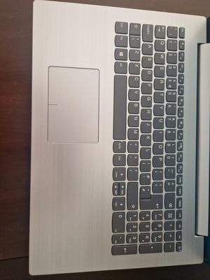 Lenovo Ideapad 320 laptop like new, 4GB RAM, 500GB HDD