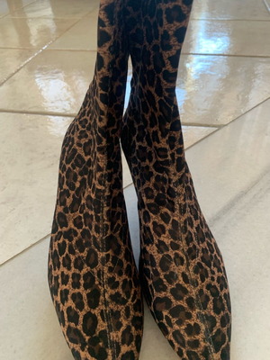 Zara boots like new, leopard pattern, size 41.5