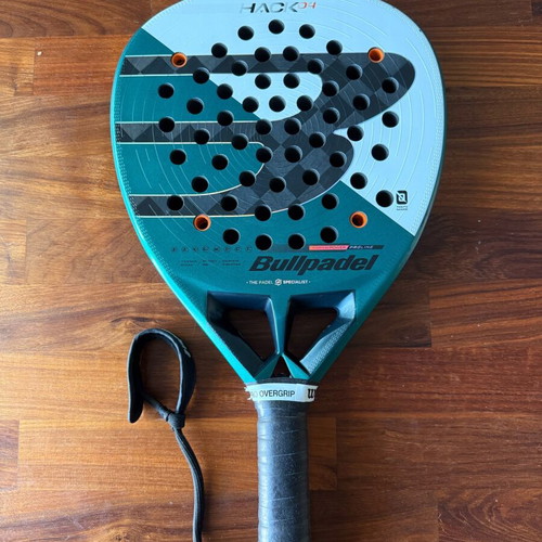 Bullpadel Hack 04 2025 used in good condition