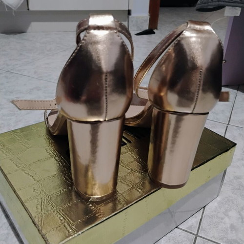 Tulipano rose gold chunky heel sandals size 39 like new
