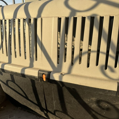 Dog crate like new for medium dog, travel and airplane use