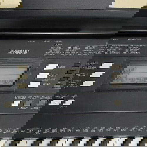 Yamaha PSR-E343 like new