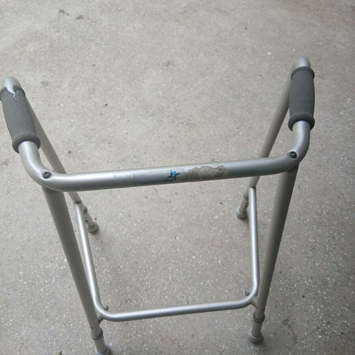 Orthopedic aid used with minor wear
