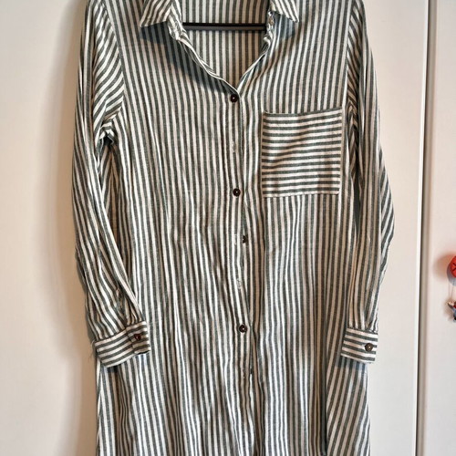 Striped Long Shirt Dress size L like new, white and dark green