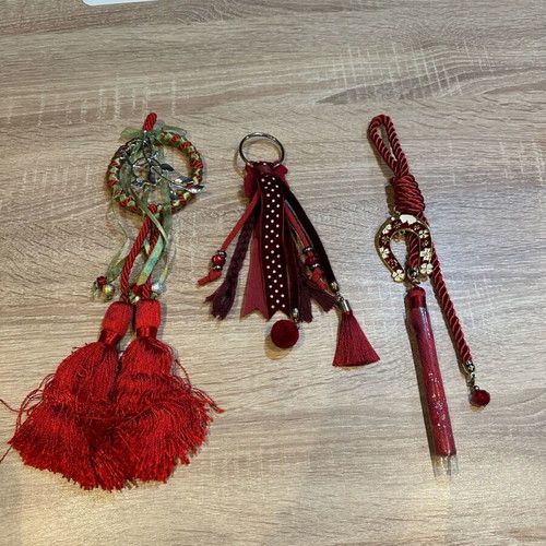 Hanging charms like new, set of 3 pieces