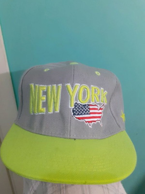 New York hat like new
