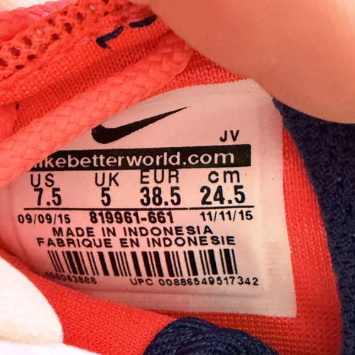 Nike Roshe Run sneakers new, size 38.5, multicolor