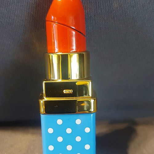 Lipstick lighter new (does not contain gas)