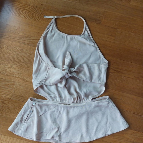 Zara backless top size XS like new, beige