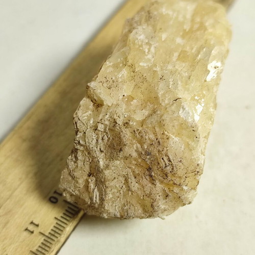 Yellow quartz from Lavrio like new, 97 grams