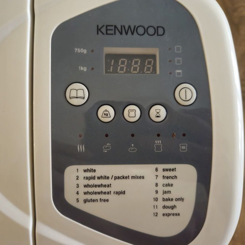 Kenwood BM300 Breadmaker used with 12 programs