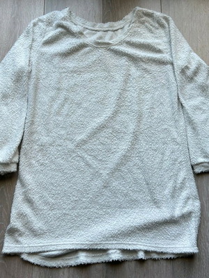Women's sweater white like new, size L