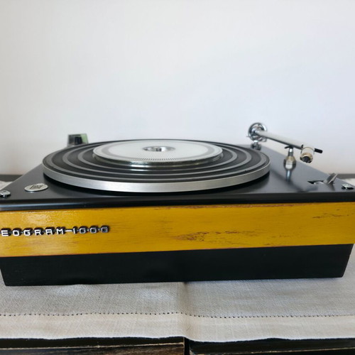 Bang & Olufsen Beogram 1000 vintage turntable decorative piece