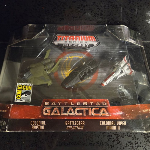Star Wars 35084 Hasbro Titanium Series Battlestar Galactica 3 pcs Micro Machines new