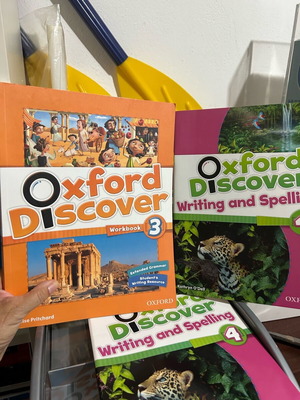 Βιβλία αγγλικών Oxford Discover ολοκαίνουργια, σετ 2 τεμαχίων