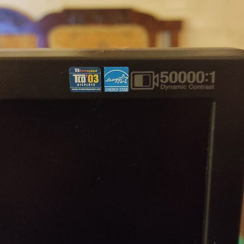 Samsung SyncMaster 943N 19" LCD monitor