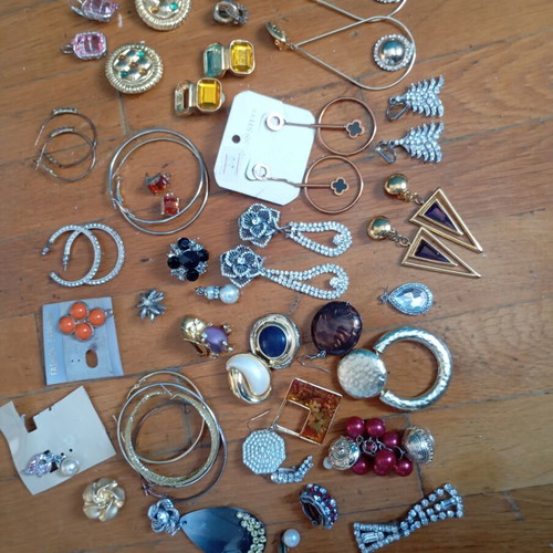 Earrings set, mixed new and used