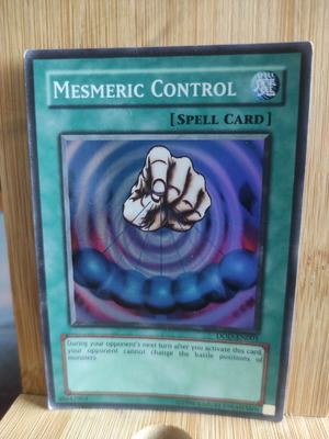Yu-Gi-Oh Mesmeric Control V.2 Super Rare card like new