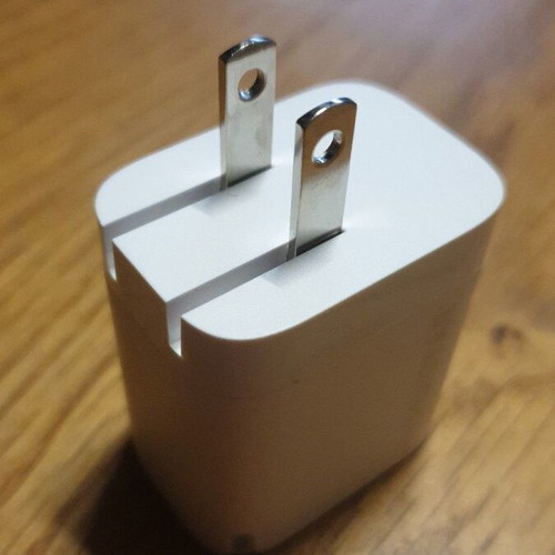 Hypergear Type-B Wall Charger Hub with LED like new