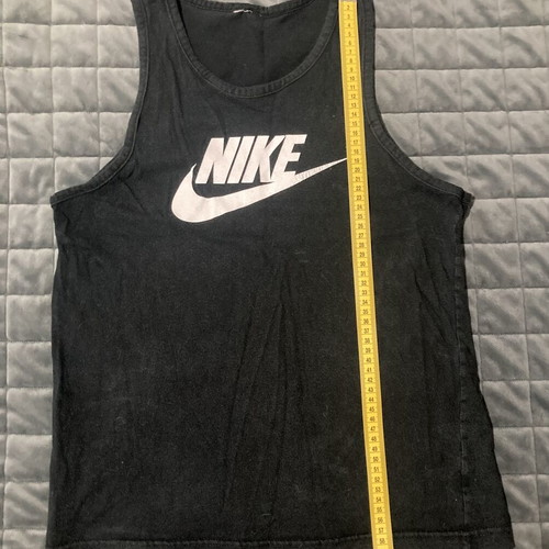 Nike shirt used, sizes 140 cm and 146 cm, black and white