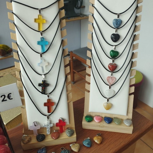 Cross necklace with semi-precious stones new set with cord