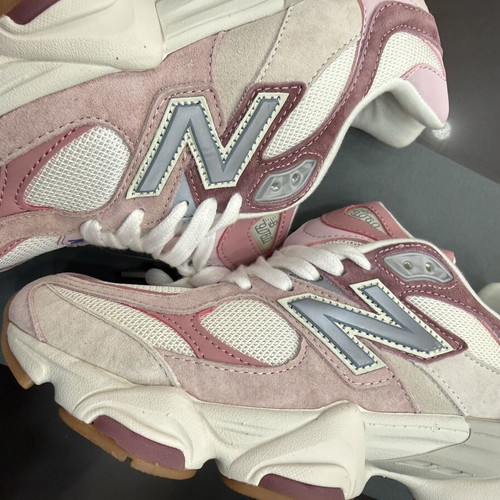 New Balance pink sneakers size 40