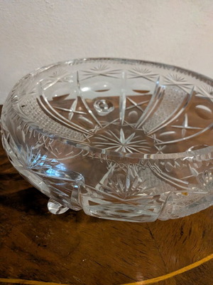 Crystal plate like new with decorative elements