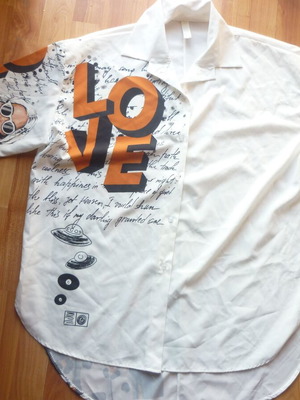 Polyester women's shirt Made In Italy XL like new, summer design