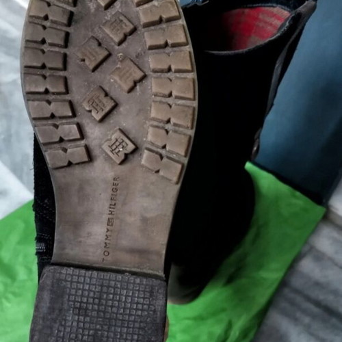 Tommy Hilfiger leather high suede boots with zipper