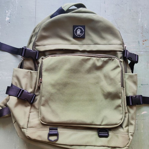 Admiral 27lt Hiking Backpack like new with laptop compartment
