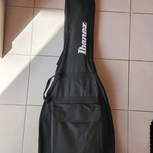 Ibanez AZES 40 like new guitar set with amplifier and pedalboard